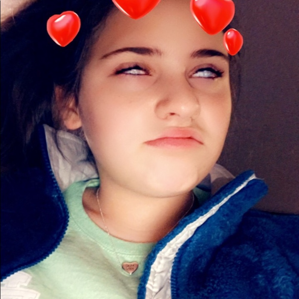 Meet your Posher, Abigail